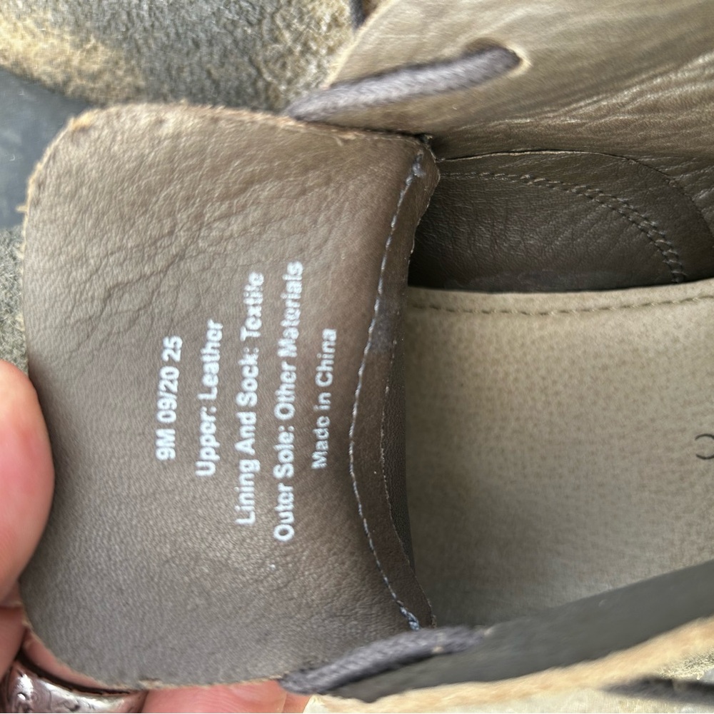 Men’s Banana Republic suede chukka boots size - 9 - Picture 3 of 4